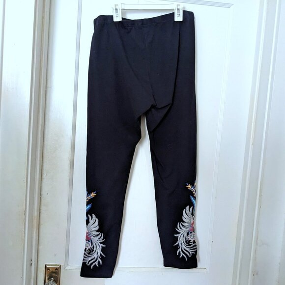 Johnny Was Black Embroidered Leggings 28" Size Large - Picture 6 of 7